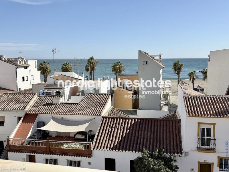 Magnifico edificio de apartamentos turísticos en Caleta de Vélez