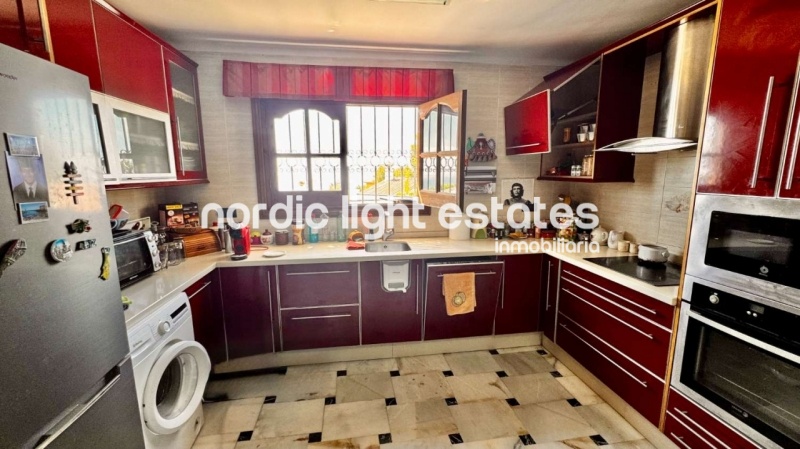 Exclusive detached villa in Capistrano, Nerja. Swimming pool and sea views
