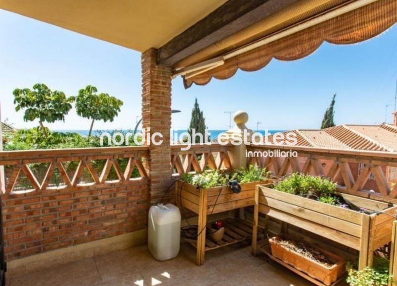 Elegante villa independiente de 300 m2 en La Cala del Moral