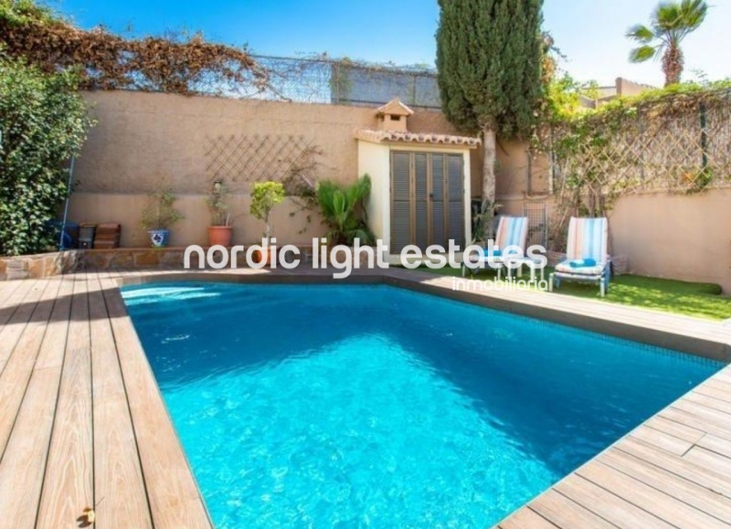 Elegante villa independiente de 300 m2 en La Cala del Moral