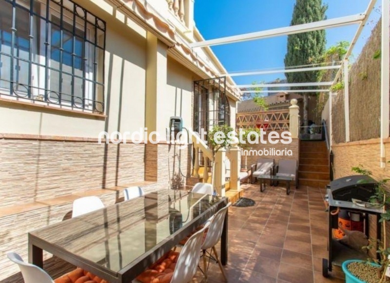 Elegante villa independiente de 300 m2 en La Cala del Moral