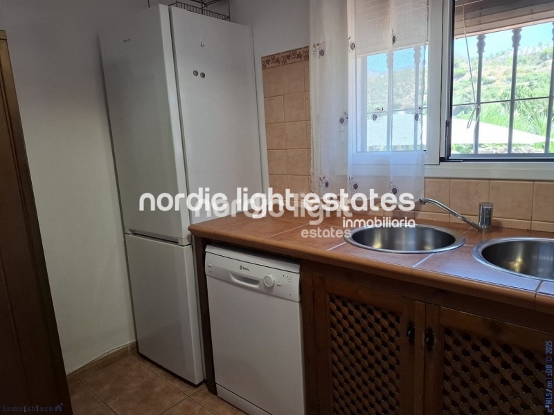 Preciosa casa rural en excelente estado y con acceso completamente hormigonado en Frigiliana 