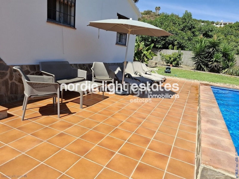 Preciosa casa rural en excelente estado y con acceso completamente hormigonado en Frigiliana 