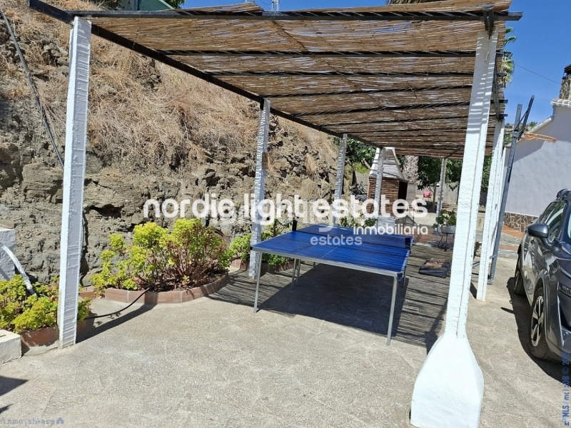 Preciosa casa rural en excelente estado y con acceso completamente hormigonado en Frigiliana 