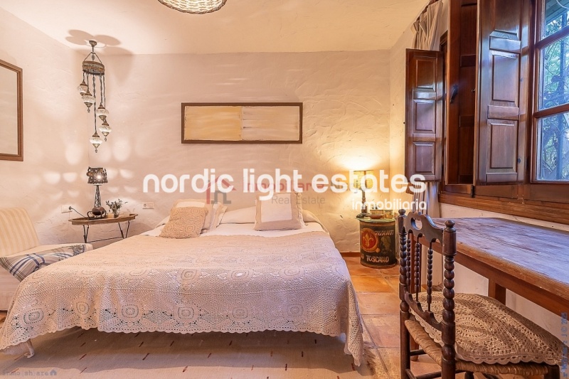 Stunning country villa plenty of land and fruit trees in La Herradura