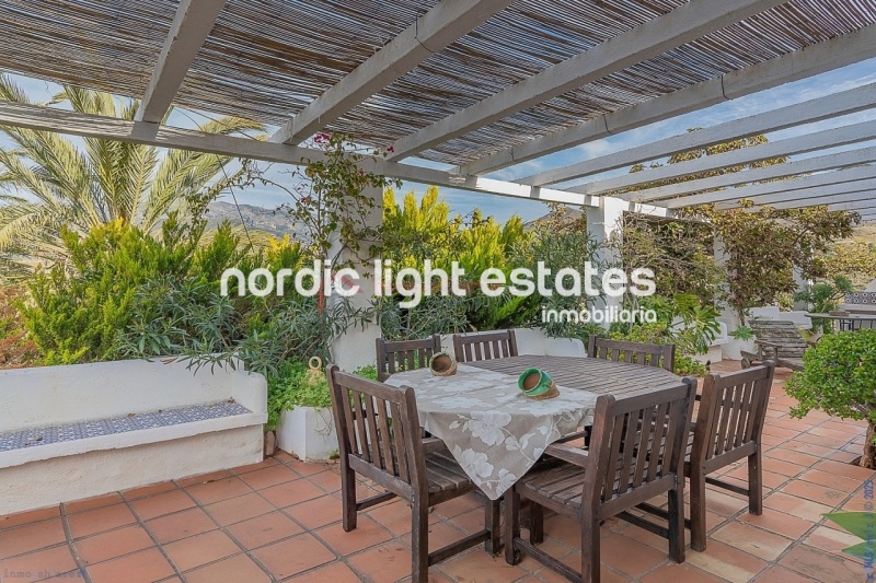 Stunning country villa plenty of land and fruit trees in La Herradura