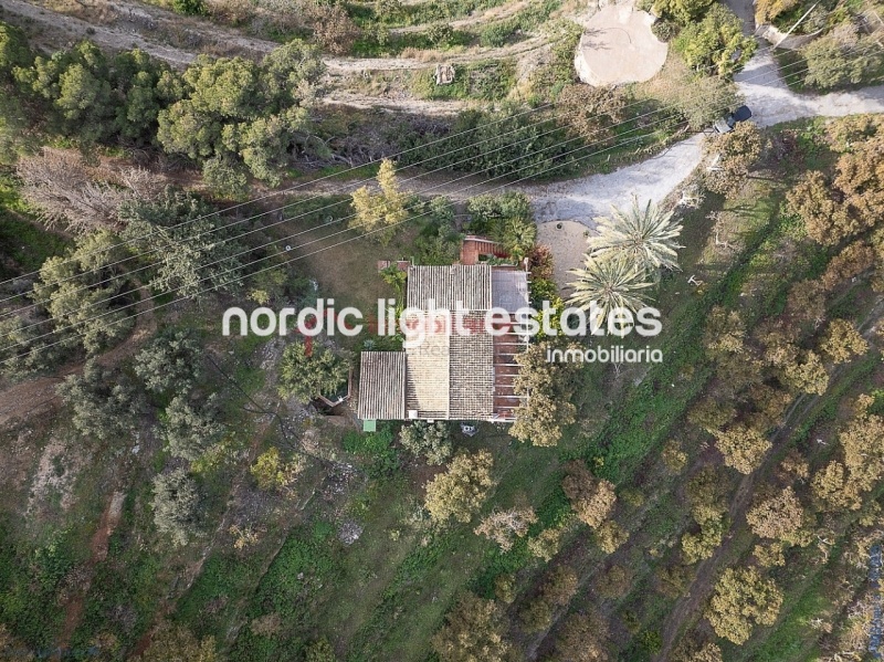Stunning country villa plenty of land and fruit trees in La Herradura