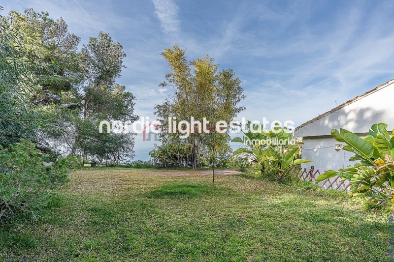 Stunning country villa plenty of land and fruit trees in La Herradura