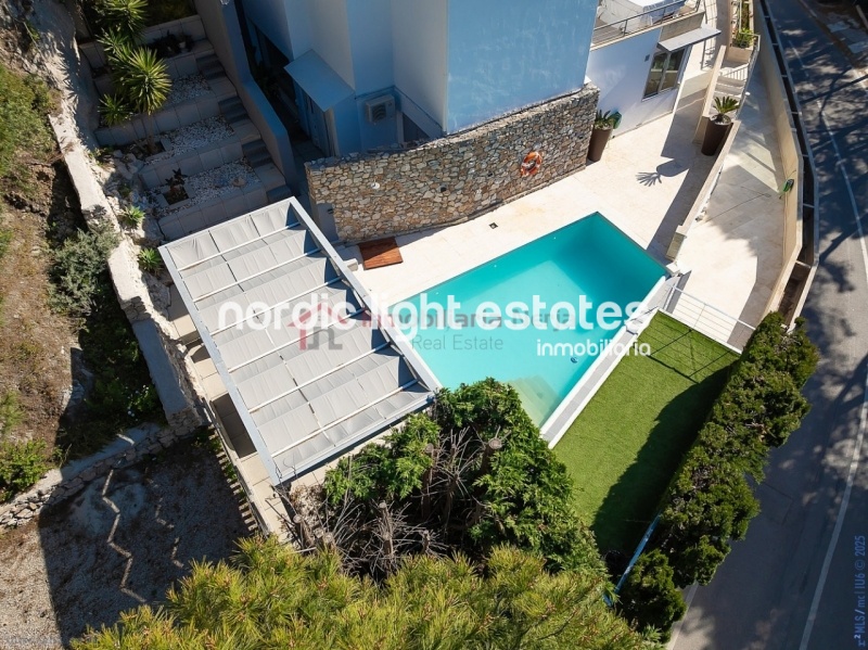 Un sueño. Villa de lujo con ascensor en La Herradura