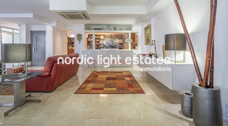 Un sueño. Villa de lujo con ascensor en La Herradura