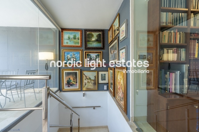 Un sueño. Villa de lujo con ascensor en La Herradura