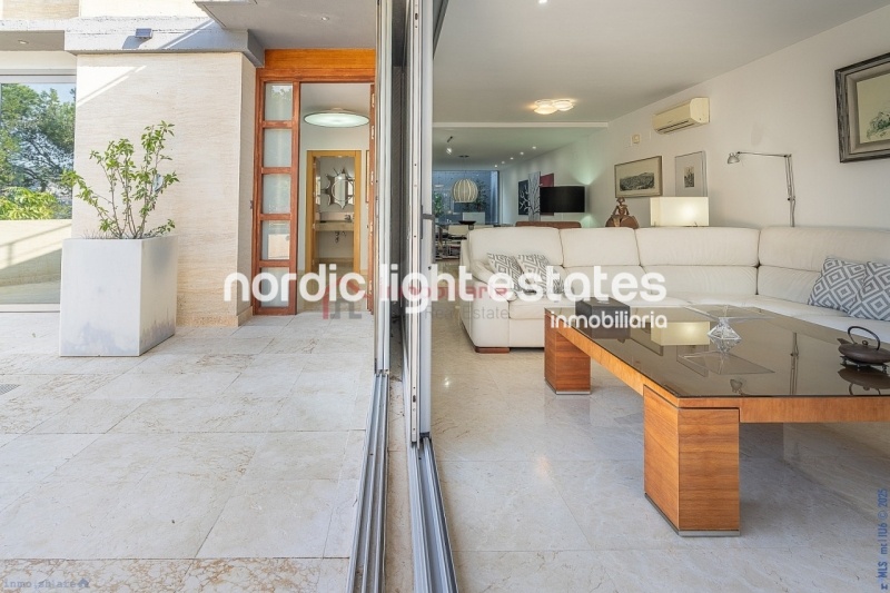 Un sueño. Villa de lujo con ascensor en La Herradura