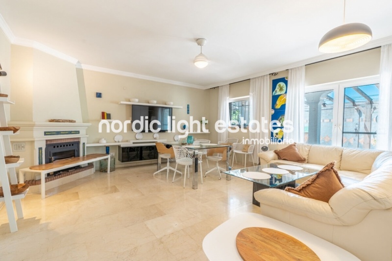Unique oppourtunity in Nerja. 2 independent villas one one plot