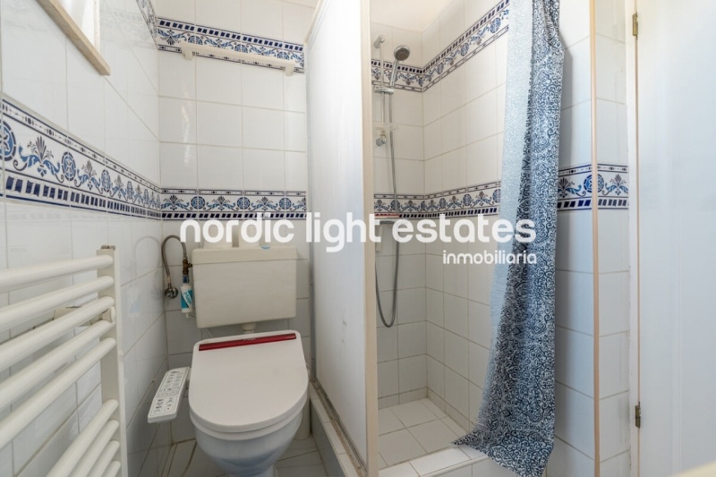 Unique oppourtunity in Nerja. 2 independent villas one one plot