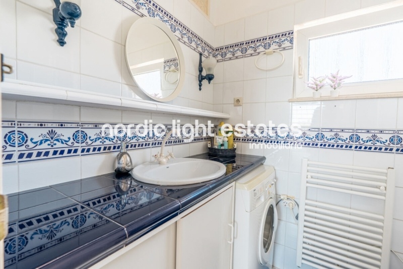 Unique oppourtunity in Nerja. 2 independent villas one one plot