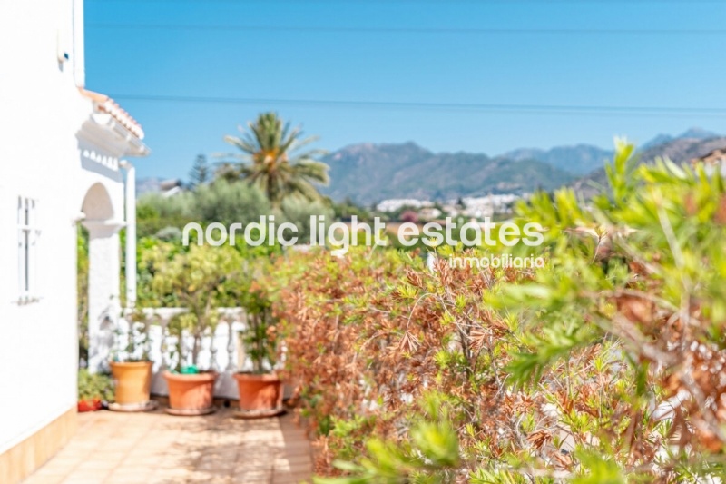 Unique oppourtunity in Nerja. 2 independent villas one one plot