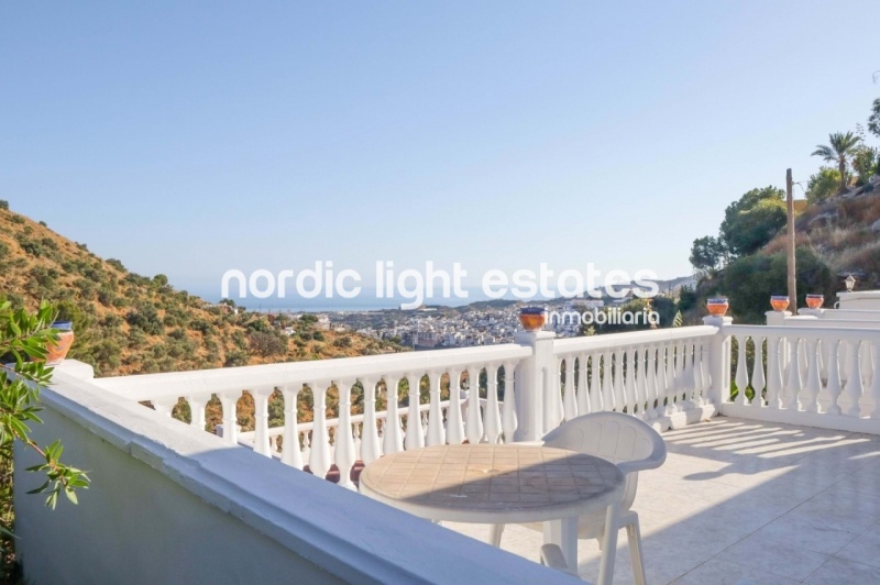 Oportunidad de inversión. 2 casas independientes muy cerca de Torrox Pueblo