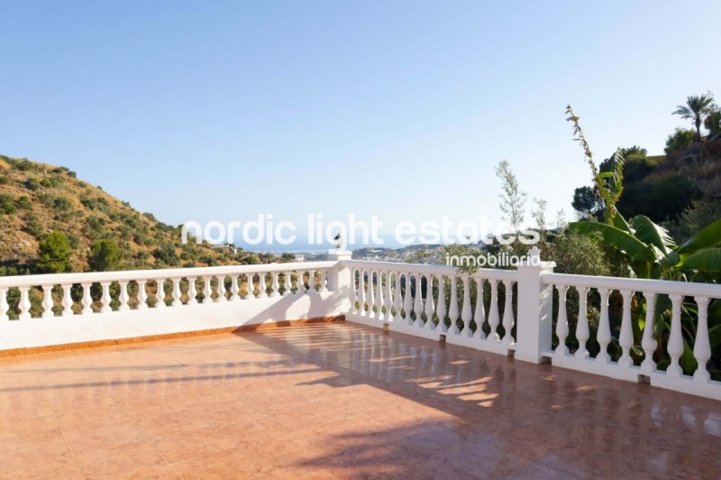 Oportunidad de inversión. 2 casas independientes muy cerca de Torrox Pueblo