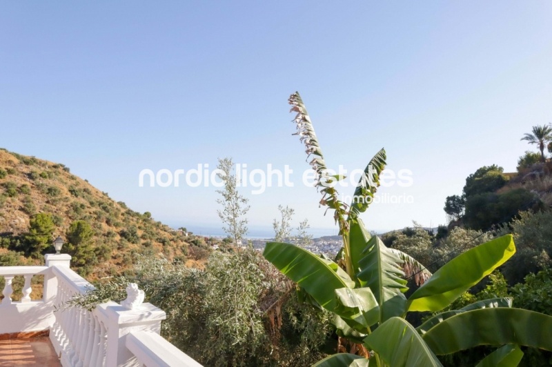 Oportunidad de inversión. 2 casas independientes muy cerca de Torrox Pueblo
