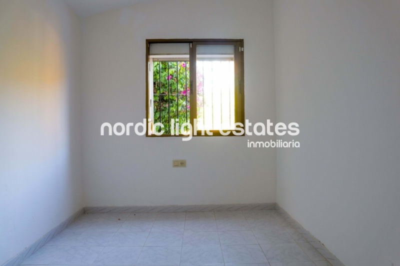 Oportunidad de inversión. 2 casas independientes muy cerca de Torrox Pueblo
