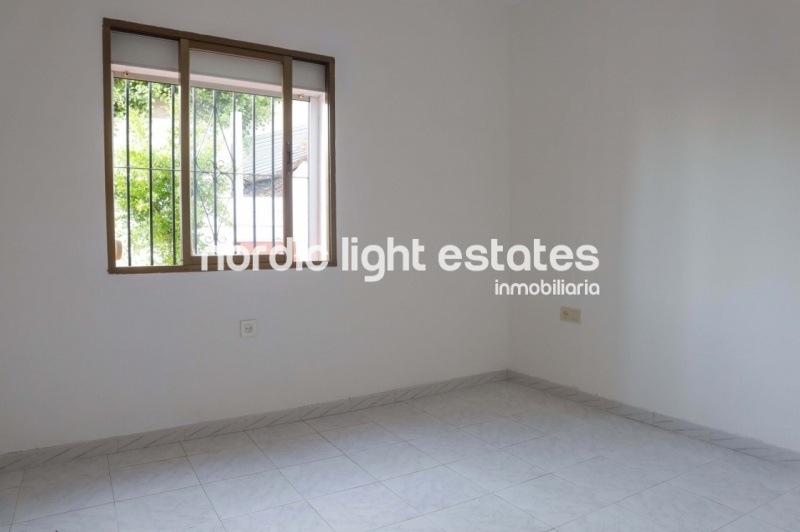 Oportunidad de inversión. 2 casas independientes muy cerca de Torrox Pueblo