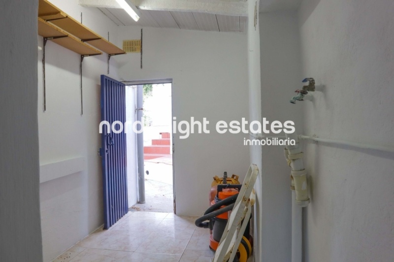 Oportunidad de inversión. 2 casas independientes muy cerca de Torrox Pueblo