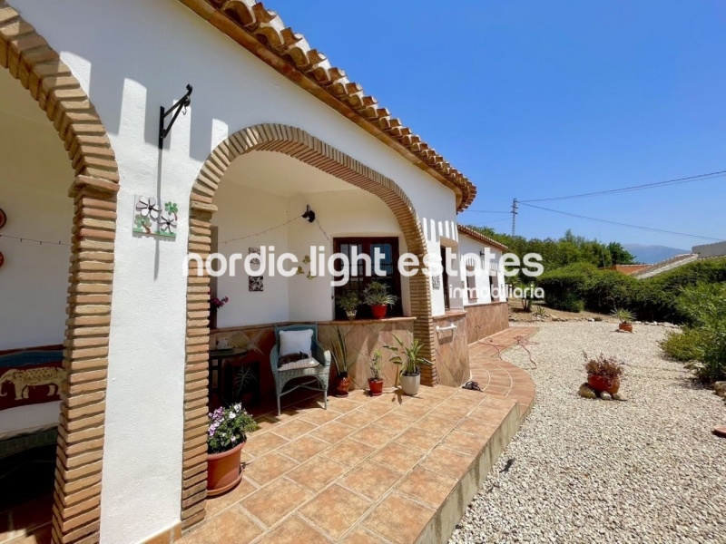 Villa Periana 3 beds
