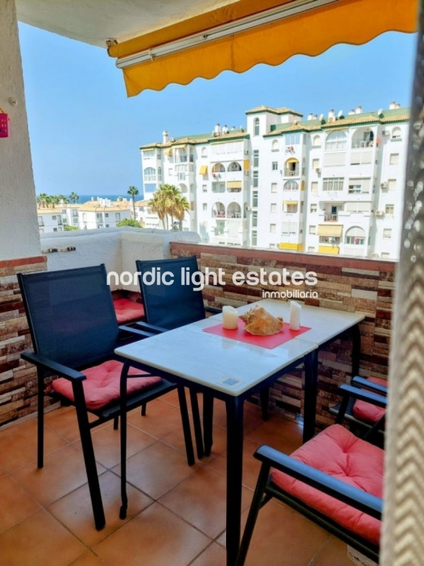 Apartamento en Laguna Beach, primera línea de la playa en Torrox Costa