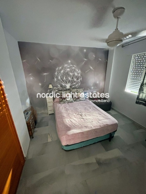 Apartamento en Laguna Beach, primera línea de la playa en Torrox Costa