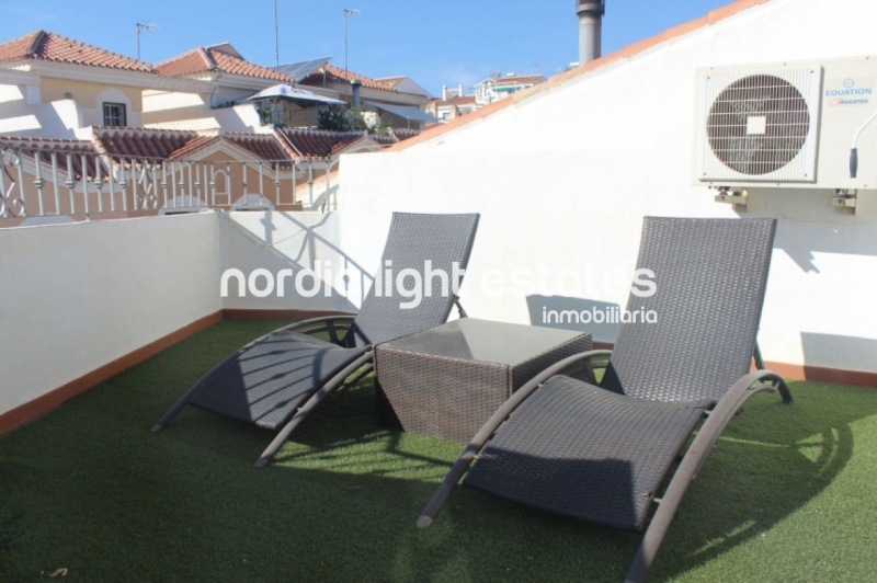 Moderna casa adosada en perfecto estado muy cerca de la playa en Torrox Costa