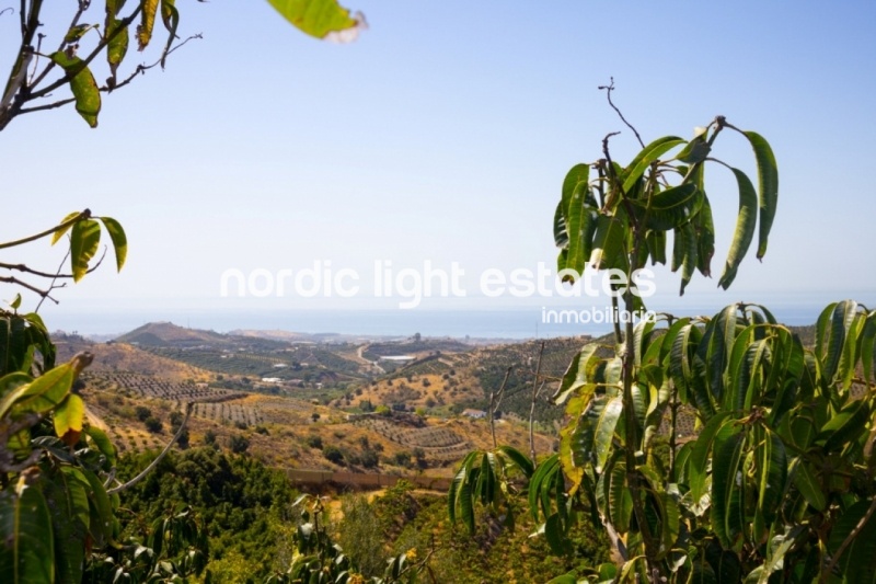 Country house with fantastic panorama sea view in Almayate Alto