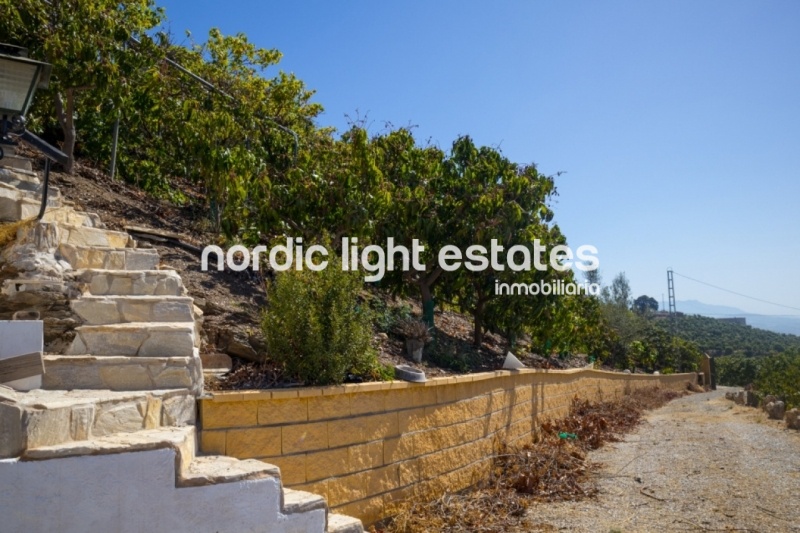 Country house with fantastic panorama sea view in Almayate Alto