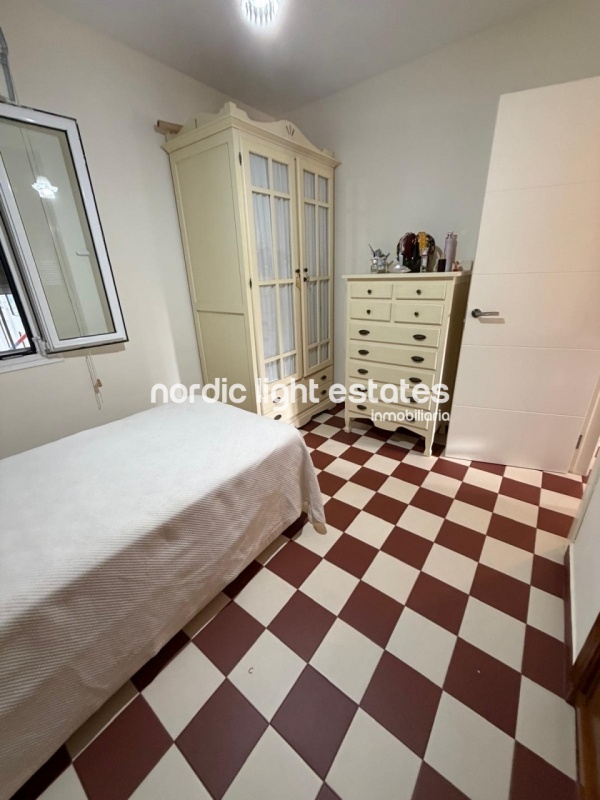 Amplio piso con 2 terrazas grandes, plaza de parking y trastero en Torre del Mar