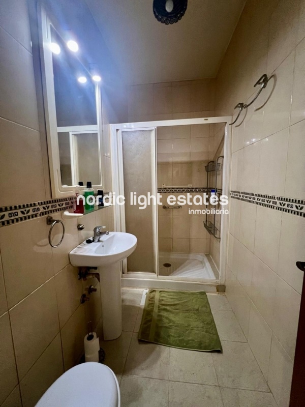 Lindo y céntrico apartamento en Chaparil, Nerja muy cerca de la playa Torrecilla