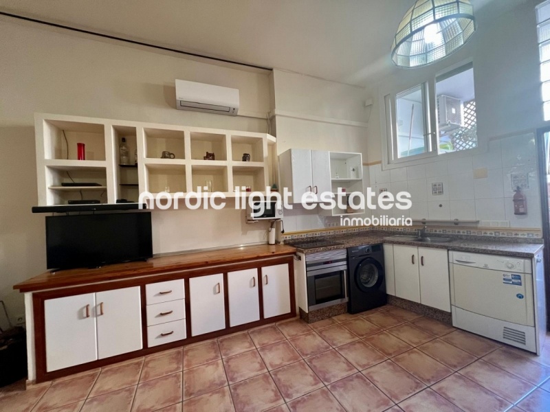 Lindo y céntrico apartamento en Chaparil, Nerja muy cerca de la playa Torrecilla