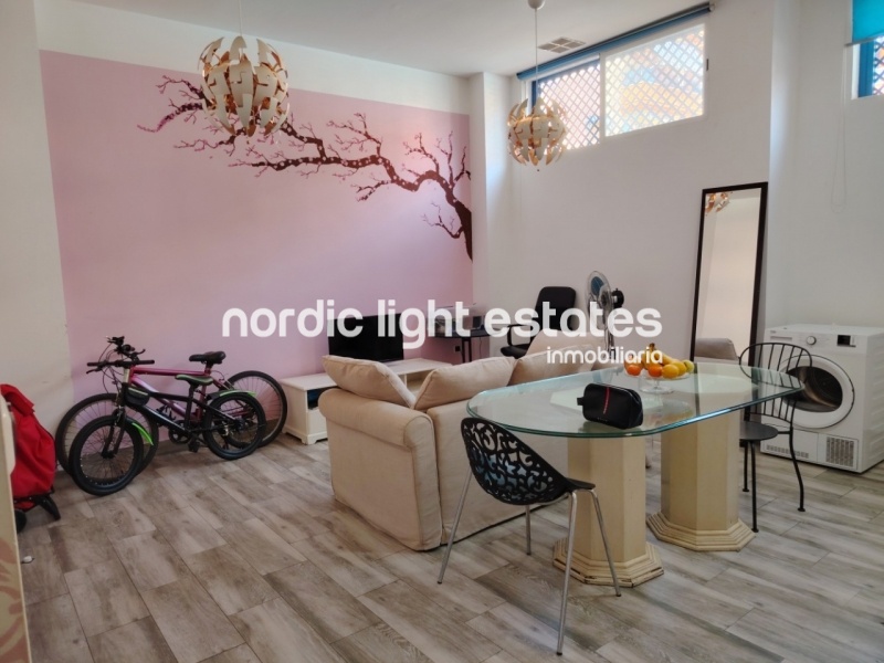 Property with 2 independent units in Torrox Costa 