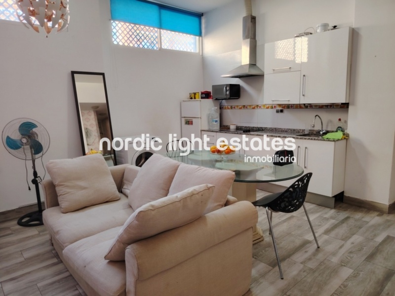 Property with 2 independent units in Torrox Costa 