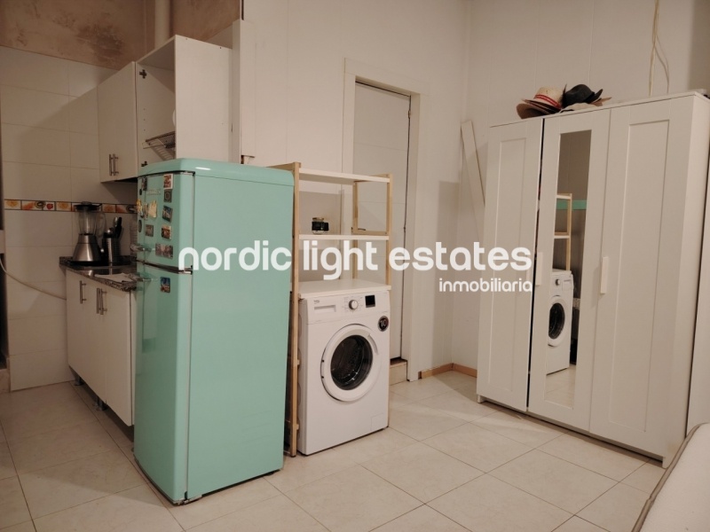 Property with 2 independent units in Torrox Costa 