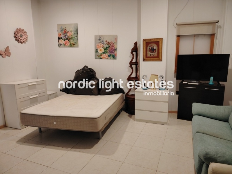 Property with 2 independent units in Torrox Costa 