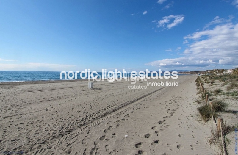 Luxury beachfront penthouse in Duna Beach