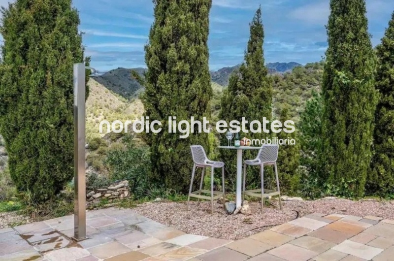 Beautiful villa with independent apartment in the countryside of Frigiliana