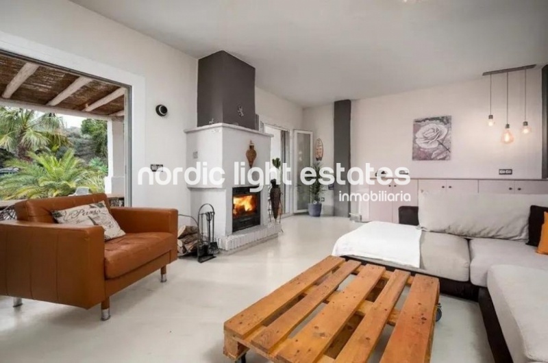 Beautiful villa with independent apartment in the countryside of Frigiliana