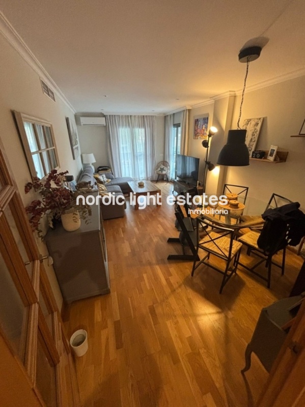 Estupendo apartamento con plaza de garaje en Rincón de la Victoria 