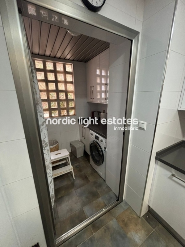 Estupendo apartamento con plaza de garaje en Rincón de la Victoria 