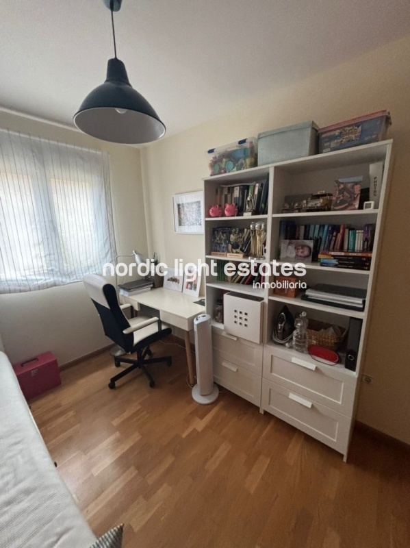 Estupendo apartamento con plaza de garaje en Rincón de la Victoria 