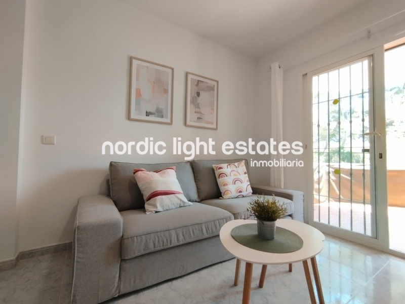 Apartment with terrace in Nerja, next to Burriana