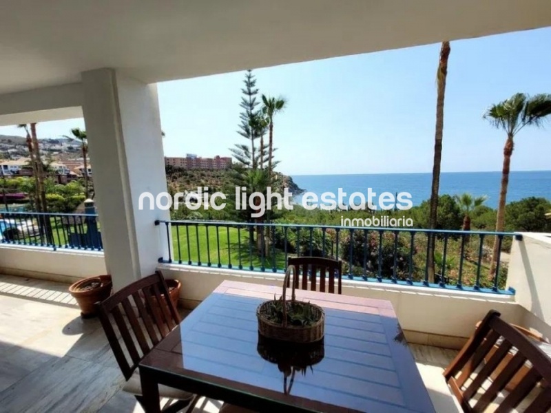 Impresionante apartamento en Almuñécar. Vistas al mar 