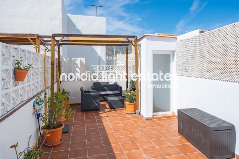 Propiedades similares Apartamento con terraza en pleno centro de Nerja