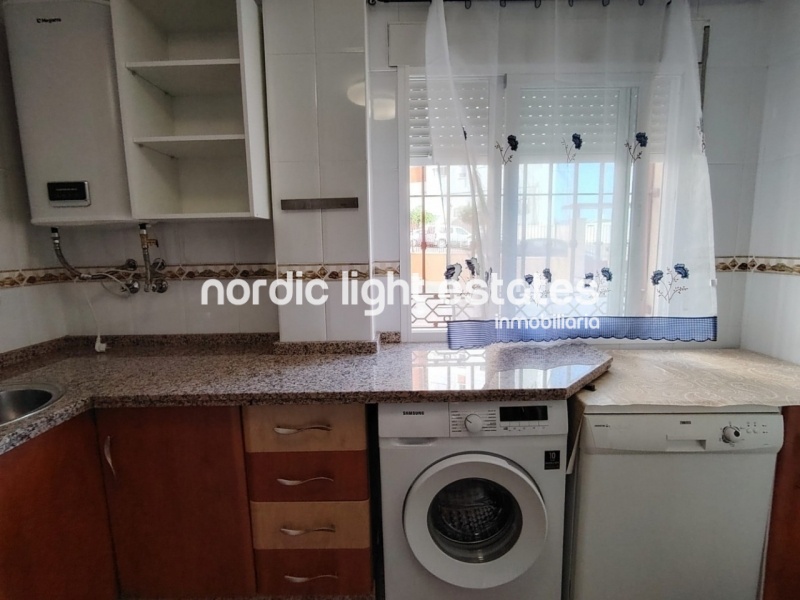 Apartamento como nuevo con parking en Torrox