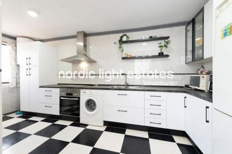 Precioso pareado con vistas impresionantes al mar